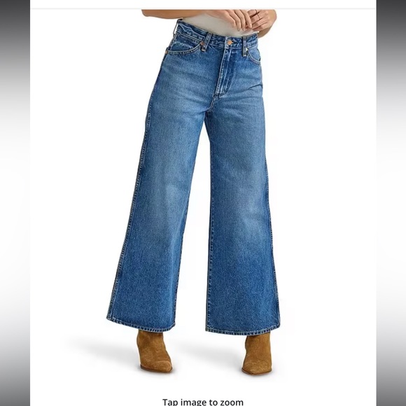 Wranglers World wide high rise wide leg pants